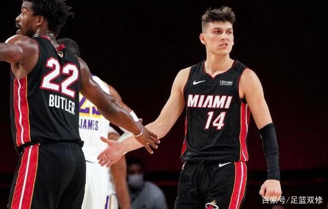 而是一场马 而是一场马