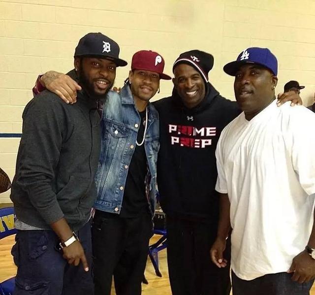 过公开招募 过公开招募