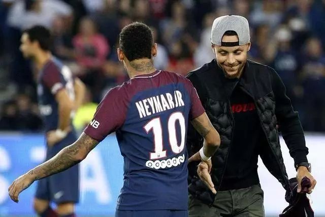 若能在巴黎 若能在巴黎